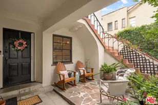 1042 Hi Point St, Los Angeles, CA 90035 - Photo 4