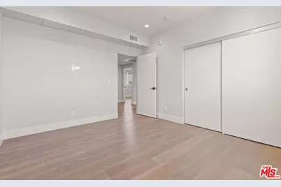 935 N Hudson Ave #401, Los Angeles, CA 90038 - Photo 18
