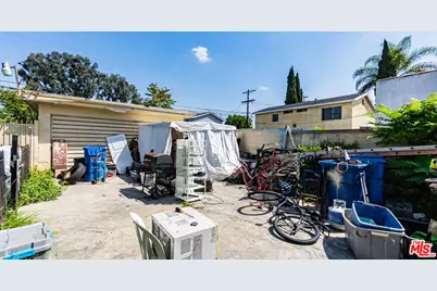 853 E 112th St, Los Angeles, CA 90059 - Photo 16