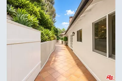 1118 Roscomare Rd, Los Angeles, CA 90077 - Photo 64