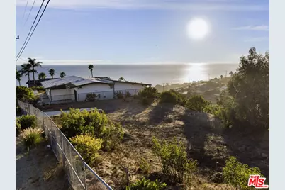 4615 Via Vienta St, Malibu, CA 90265 - Photo 14