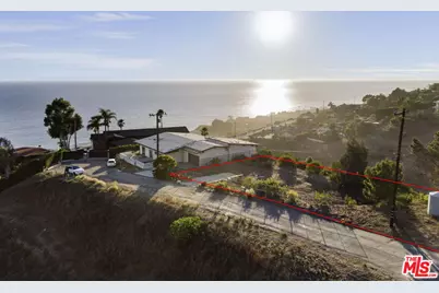 4615 Via Vienta St, Malibu, CA 90265 - Photo 12