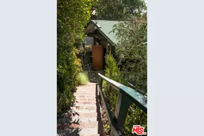 1854 Jewett Dr, Los Angeles, CA 90046 - Photo 2