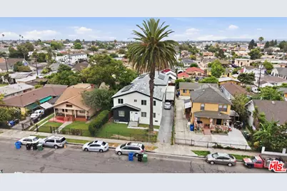 222 W 80th St, Los Angeles, CA 90003 - Photo 8