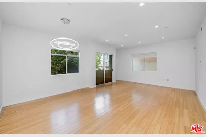966 S St Andrews Pl #104, Los Angeles, CA 90019 - Photo 4