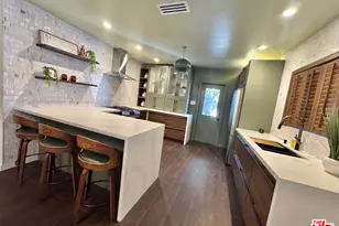 636 N Curson Ave, Los Angeles, CA 90036 - Photo 8