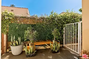 841 Westmount Dr, West Hollywood, CA 90069 - Photo 10