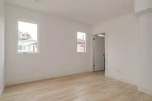 2209 6th Ave, Los Angeles, CA 90018 - Photo 32