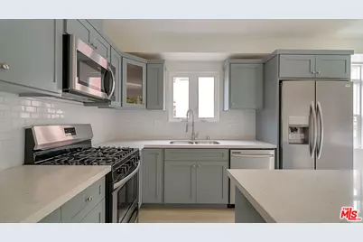 2209 6th Ave, Los Angeles, CA 90018 - Photo 20