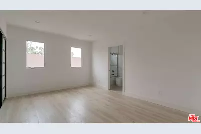 2209 6th Ave, Los Angeles, CA 90018 - Photo 44
