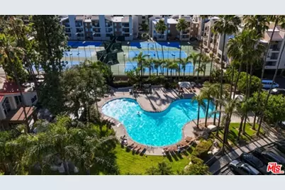 21450 Burbank Blvd #314, Woodland Hills, CA 91367 - Photo 24