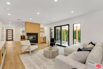 5517 Noble Ave, Sherman Oaks, CA 91411 - Photo 2