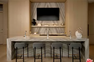 211 W Elm Ct, Los Angeles, CA 90067 - Photo 16
