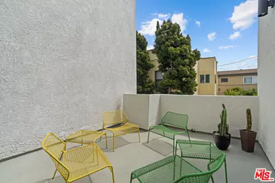 5926 Barton Ave, Los Angeles, CA 90038 - Photo 10