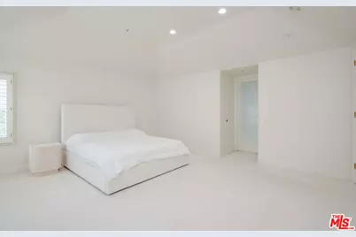 11829 Henley Ln, Los Angeles, CA 90077 - Photo 26