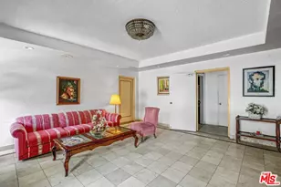 910 S Holt Ave, Los Angeles, CA 90035 - Photo 2