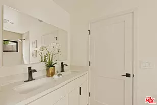 2370 Kelton Ave, Los Angeles, CA 90064 - Photo 16