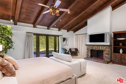 24656 Blue Dane Ln, Malibu, CA 90265 - Photo 18