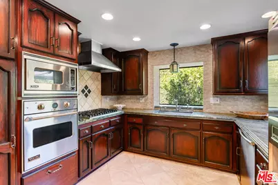 24656 Blue Dane Ln, Malibu, CA 90265 - Photo 14