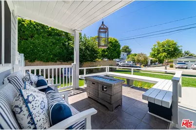 434 W Maple Ave, El Segundo, CA 90245 - Photo 1