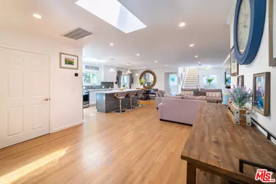 434 W Maple Ave, El Segundo, CA 90245 - Photo 4