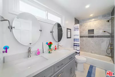 434 W Maple Ave, El Segundo, CA 90245 - Photo 18