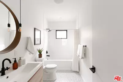 4507 10th Ave, Los Angeles, CA 90043 - Photo 8
