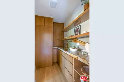 3815 Chanson Dr, View Park, CA 90043 - Photo 12