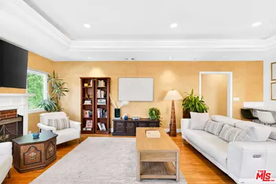 5910 W 77th Pl, Los Angeles, CA 90045 - Photo 4