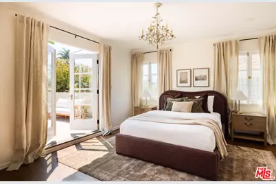 146 S Martel Ave, Los Angeles, CA 90036 - Photo 16