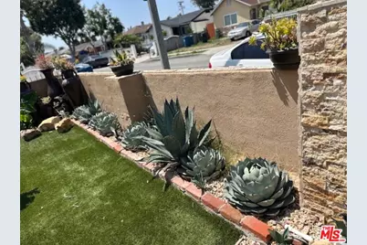 1130 E 66th St, Inglewood, CA 90302 - Photo 12