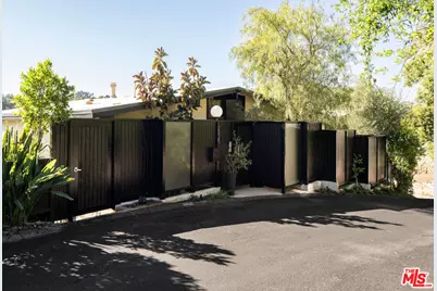 2825 La Cuesta Dr, Los Angeles, CA 90046 - Photo 30