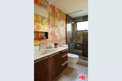 2825 La Cuesta Dr, Los Angeles, CA 90046 - Photo 22