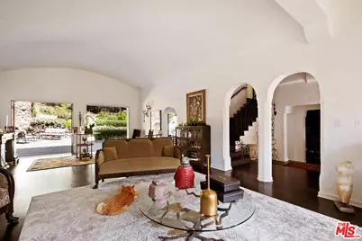 2556 Aberdeen Ave, Los Angeles, CA 90027 - Photo 18
