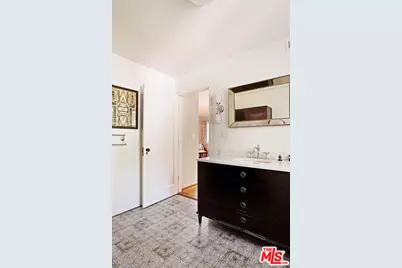 2556 Aberdeen Ave, Los Angeles, CA 90027 - Photo 46