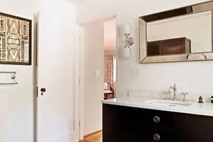 2556 Aberdeen Ave, Los Angeles, CA 90027 - Photo 46