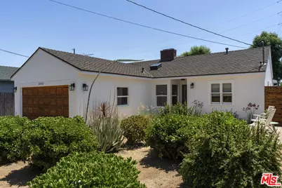 13732 Wyandotte St, Van Nuys, CA 91405 - Photo 1