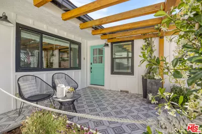 5433 W 140th St, Hawthorne, CA 90250 - Photo 2