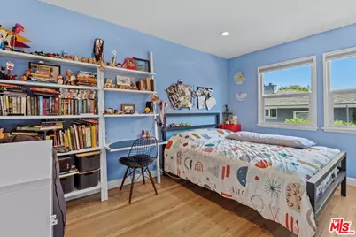 5956 W 85th Pl, Los Angeles, CA 90045 - Photo 8
