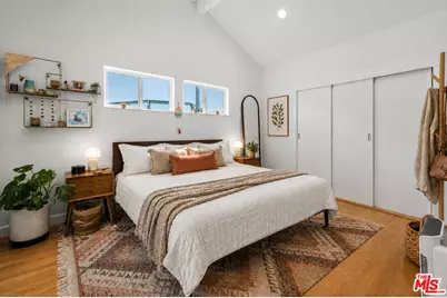 5956 W 85th Pl, Los Angeles, CA 90045 - Photo 10