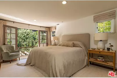 2601 Outpost Dr, Los Angeles, CA 90068 - Photo 16