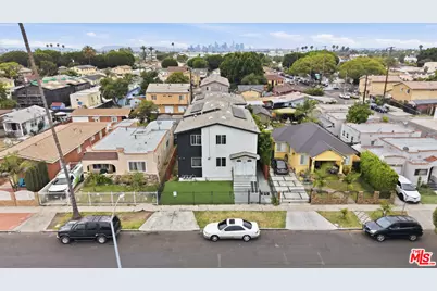 851 E 76th Pl, Los Angeles, CA 90001 - Photo 4