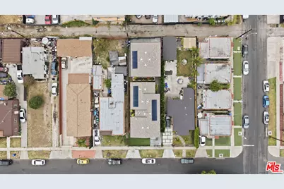 851 E 76th Pl, Los Angeles, CA 90001 - Photo 10