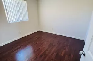 8822 Orchard Ave, Los Angeles, CA 90044 - Photo 30