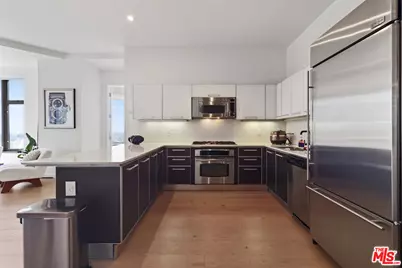 801 S Grand Ave #2211, Los Angeles, CA 90017 - Photo 10