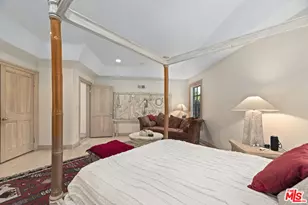 14330 Mulholland Dr, Los Angeles, CA 90077 - Photo 20