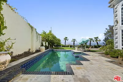 14330 Mulholland Dr, Los Angeles, CA 90077 - Photo 24