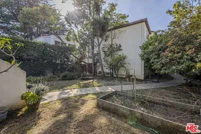 947 17th St, Santa Monica, CA 90403 - Photo 6
