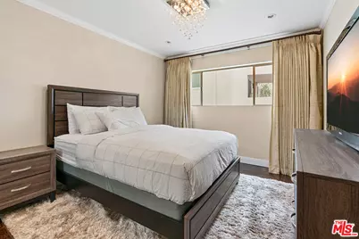 419 N Oakhurst Dr #203, Beverly Hills, CA 90210 - Photo 18