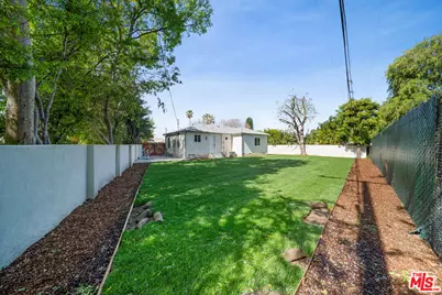 6714 Jellico Ave, Lake Balboa, CA 91406 - Photo 32